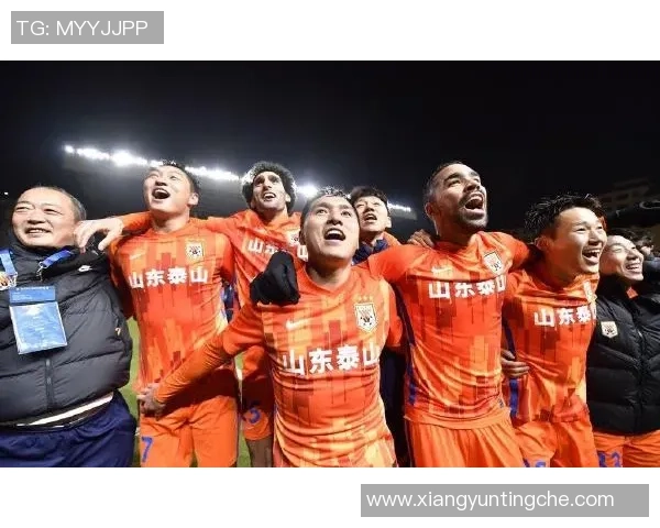 赛后复盘分析上海足球队与成都足球队的精彩对决与战术启示